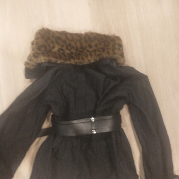 Vintage jean coat with leather belt and faux‎ fur collar Linda Lundstrom - Picture 6 of 9